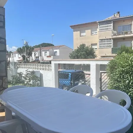 Сasa de vacaciones La Vinya 99 B *